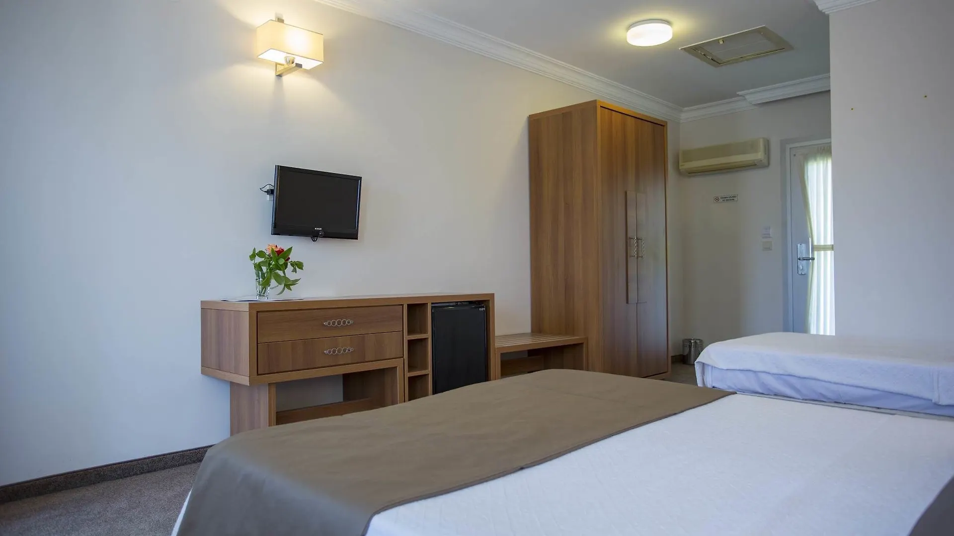 Melis Hotel Kusadasi 2*,