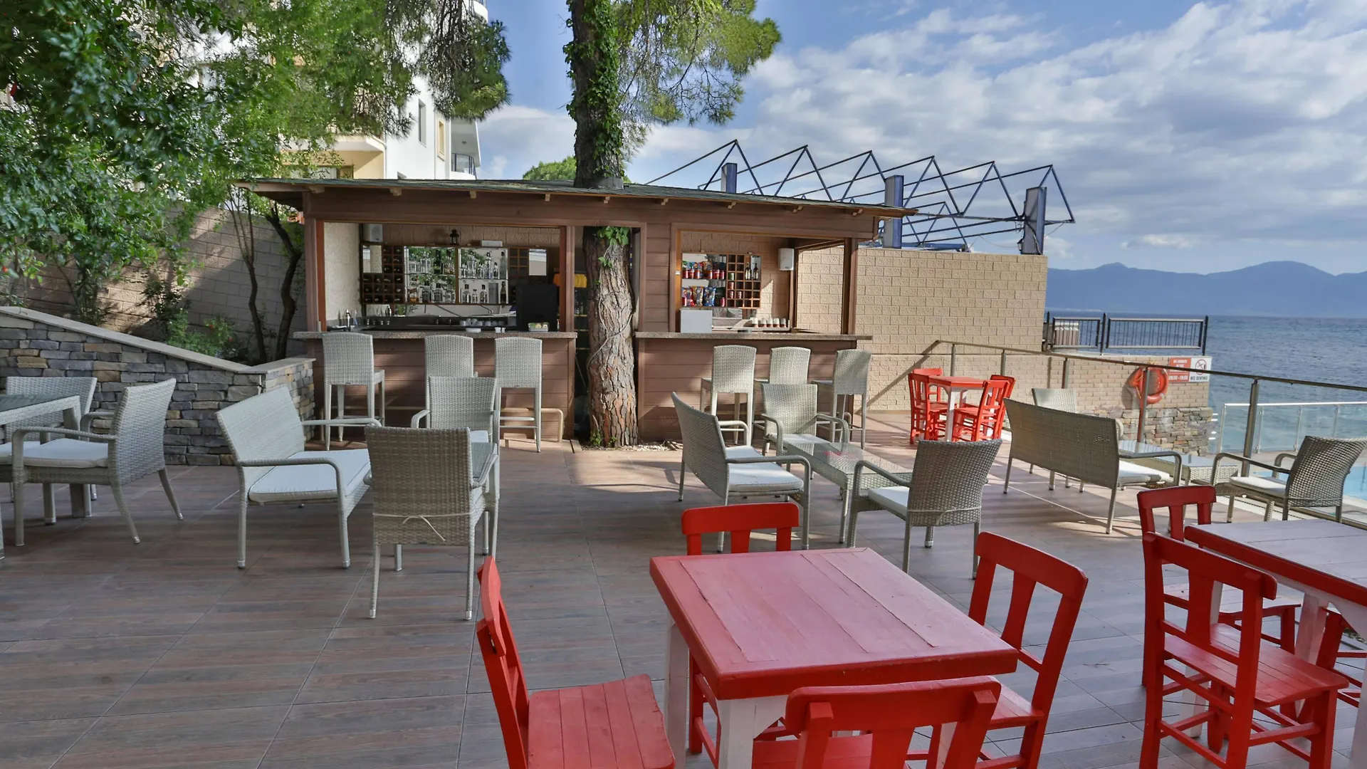 Melis Hotel Kusadasi 2*,